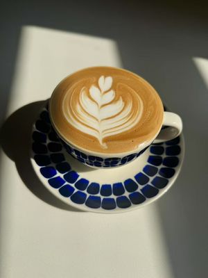 Meerdere talen ondersteunde commerciële koffiemachine met cloudgebaseerde monitoring en brouwdrukbereik 8-11 bar